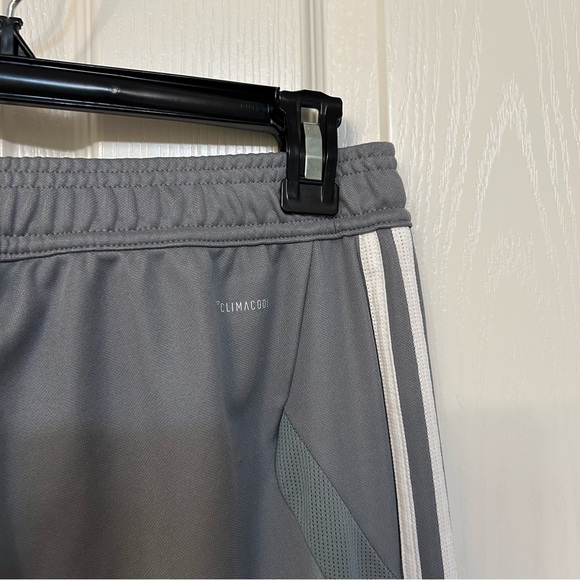 Adidas Youth 3 Stripes Tapered Football Fit Active Pants  in Grey Size Large - Picture 6 of 6